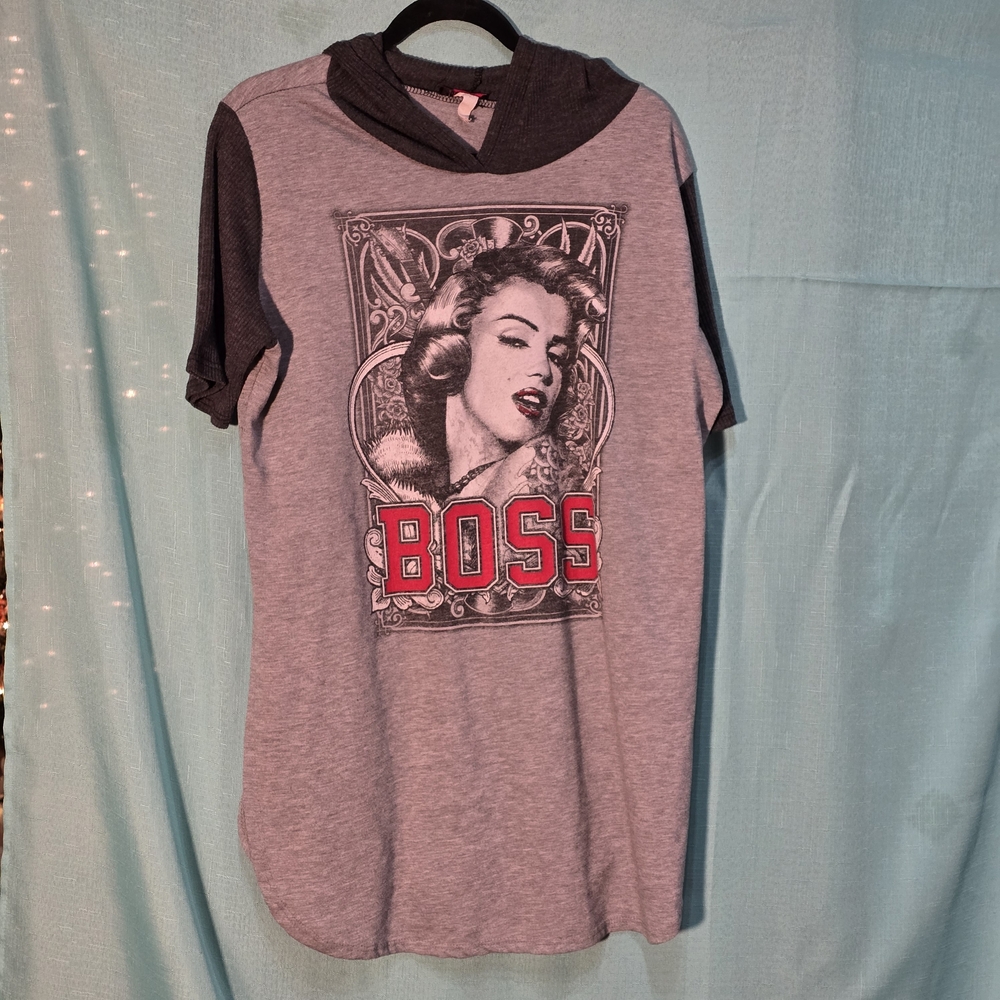 Blush Gray Hooded Nightshirt With Marilyn Monroe Graphic Pre-owned Size L
